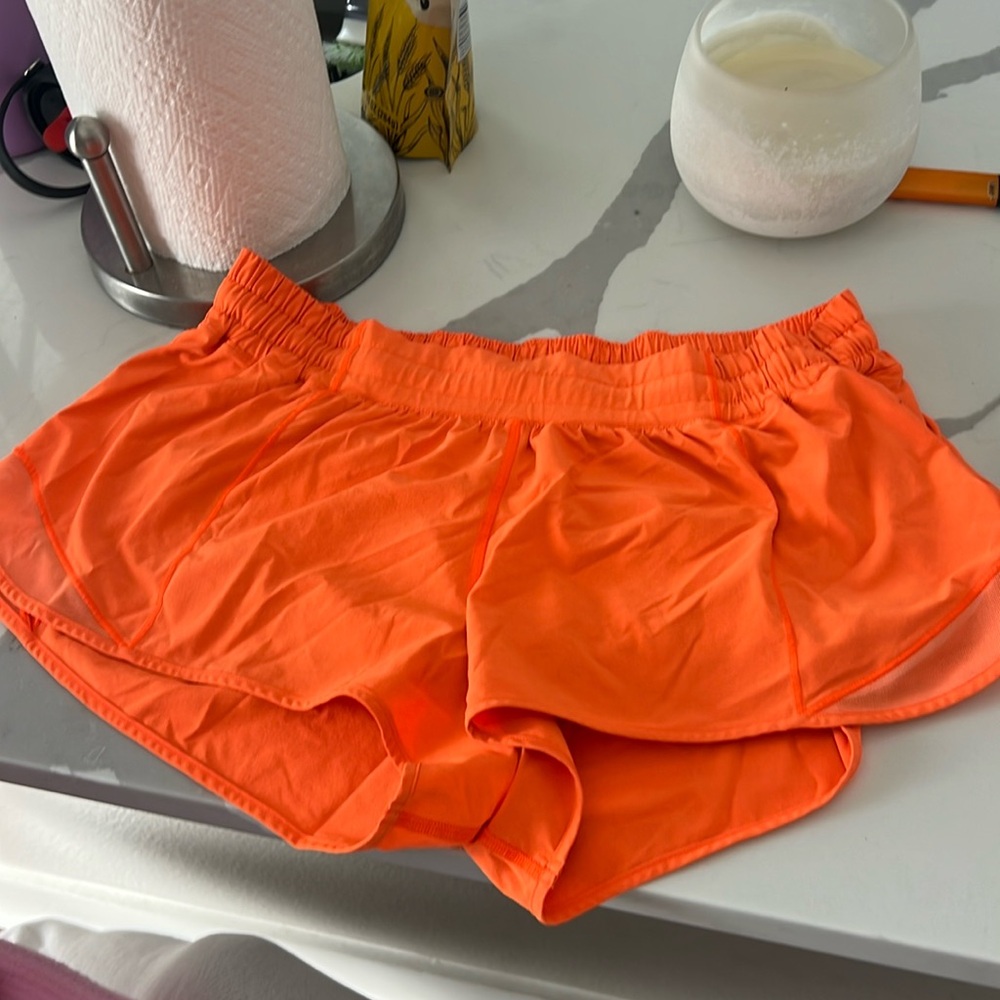 Lululemon Hotty Hot shorts